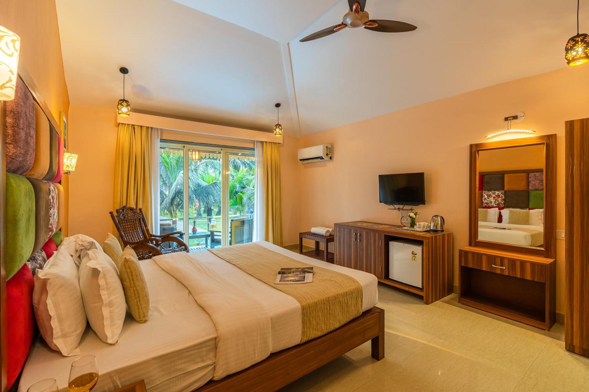 La Cabana Beach & Spa, By Ashvem Beach Mandrem Extérieur photo